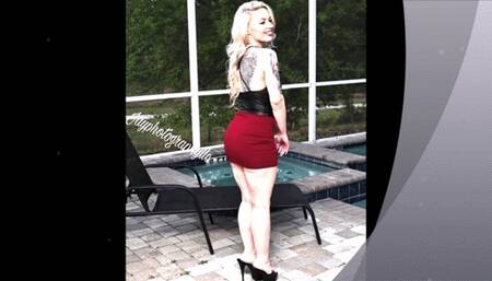 AMANDA PANDA HALFTIME THREESOME