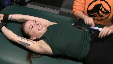 BELLYBUTTON TIME for Freckles! Im Scared! haha