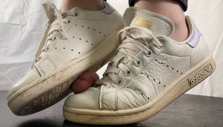 A Shoejob in well worn Adidas Sneakers and sheer nylons - CBT and cockcrush in Adidas Stan Smith shoes - POV Views - slave - 4k Quality