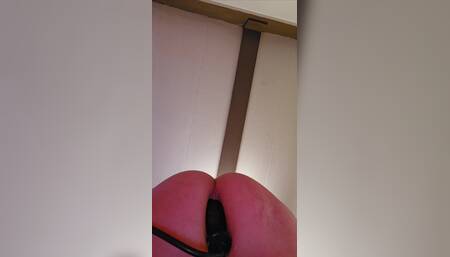 Gaping with Inflatable Plug