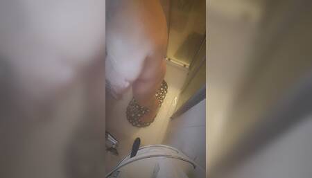 Cold Bath with Hot Massage That Gets Hotter Than Expected