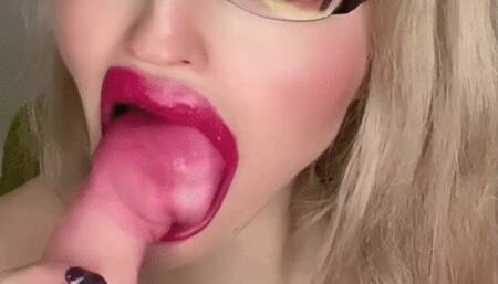 Big Lips Bimbo Brat Sucking Cock