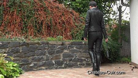 Tight Leather Biker Babe (MP4)