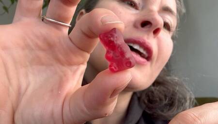 strong sharp teeth mov