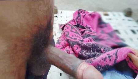 After Seeing the Big Penis, the Sister-in-law's Intentions Went Bad, and She Had Sex with the Brother-in-law