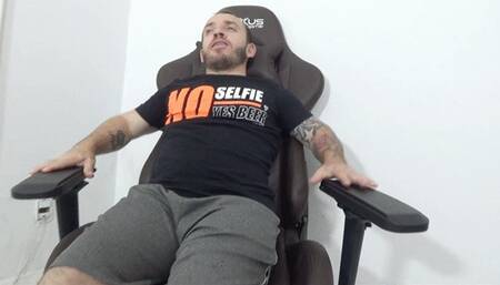 Steward fart on dwarf part 1 By Agatha ludovino and Pitoco Cam By Dani Full hd