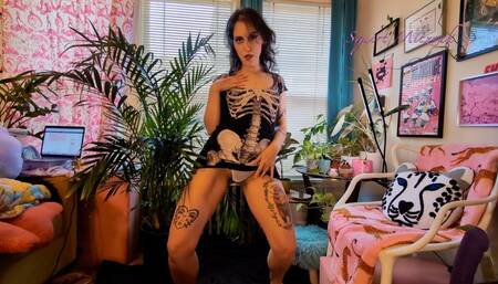 Goth Slut Strips and Shows Off Asshole