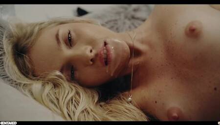 Sex Addict Blonde Influencer Bella Spark Fucks Her Pet Alien Monster