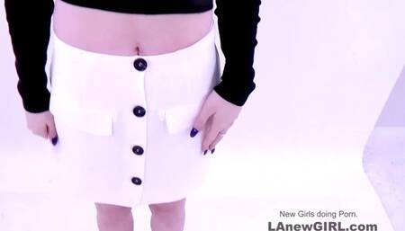 Cutie with perfect boobs deepthroating Teen Casting