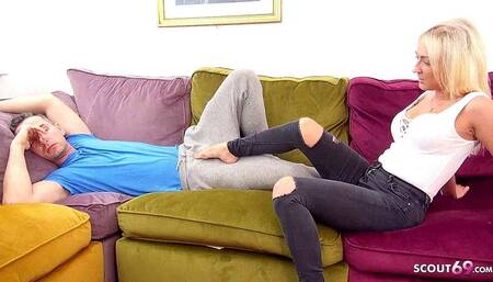 Fit Stepsister Amber Deen Wakes up Stepbrother with a Bulge to Fuck Her