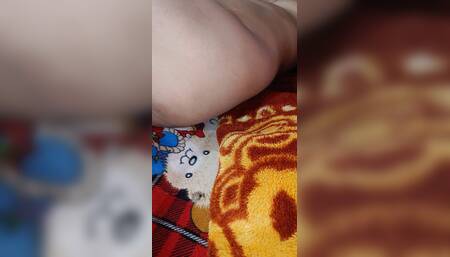 Desi maid wears show boobs then see what happened. Big pussy fingers crossed