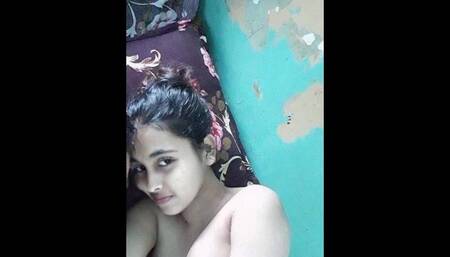 Desi Girl Enjoying in Hotel with boyfriend