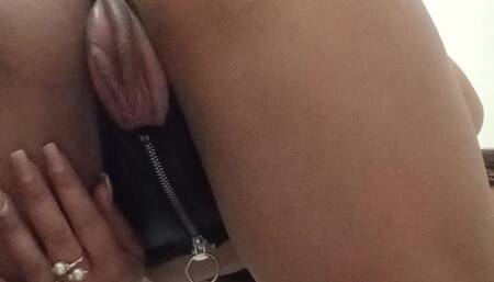 Biggest Clit and Lips