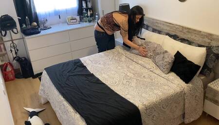 Buttcrack Making My Bed