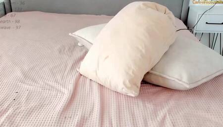 Jikey, dildo, fingering and Squirt.