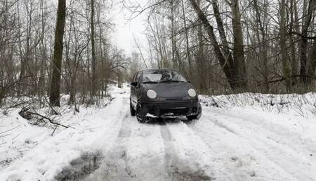 TANYA HARD STUCK IN SNOW IN ICE_4K HDR PRO RES_FULL VIDEO 36 MIN 04