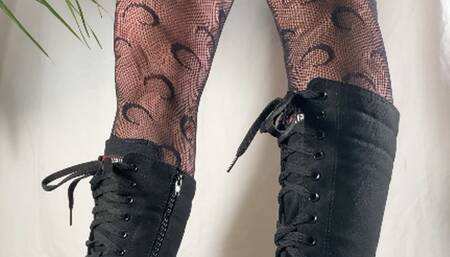 A Shoejob dream comes true - Foodcrush and Cbt on cock with kneehigh Converse Chucks sneakers and fishnets - multi - 4k