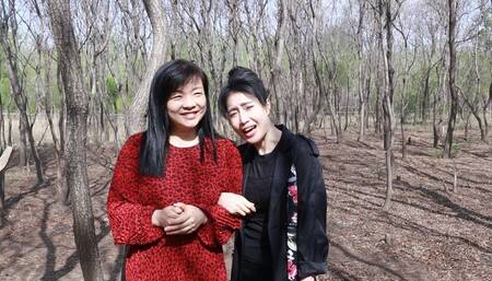 Chinese mature woman’s tickling challenge in the forest