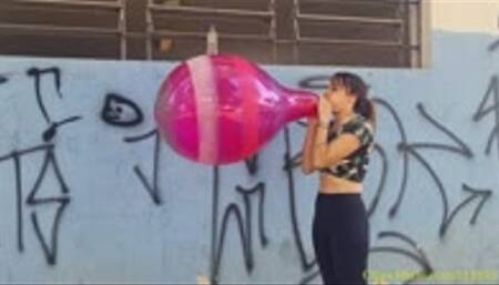 Claire B2P a Sprayed 18" Qualatex Balloon