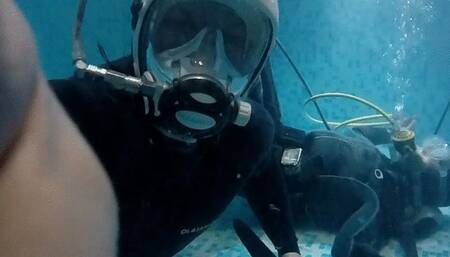 FFM scuba underwater bondage part 1