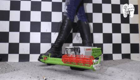 Working Harvester under cruel Boots floor view floor view