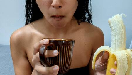 ASMR REGURGITATION: BANANA MUSH | Laura