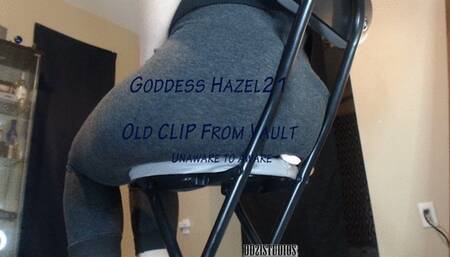 Goddess Hazel21 Old-school Giantess Unaware Ass worship