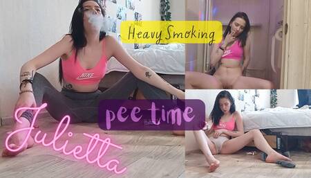 Julietta: Heavy Smoking Pee Time (Full)