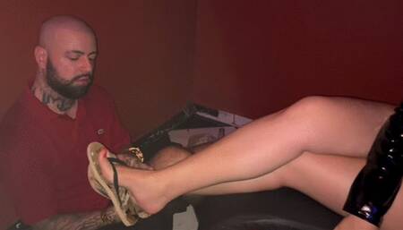 flip-flops in the club, foot worships