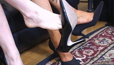 Dangling milfs fuck me pumps - SD