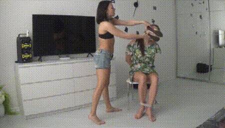 Robber makes foot smelling humiliation