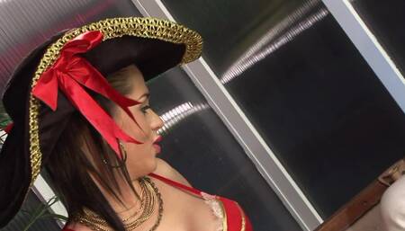 Sailor gets shipwrecked and finds more than land