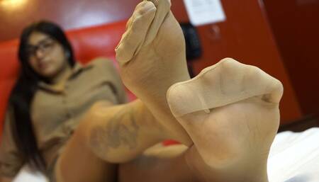 Relaxing time in tan reinforced toe for a sweet office girl! - MOV