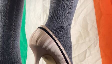 A Shoejobdream comes true - Saint Patricksday Special CBT - Guinness can crush and a beautiful Shoejob in Overknee socks and Heels - full body cam and slave cam for the ultimate experience- HD