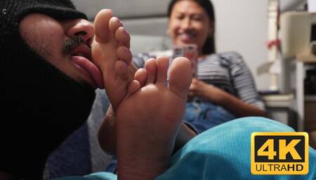 New Model: First time worshiping feet - Valentina