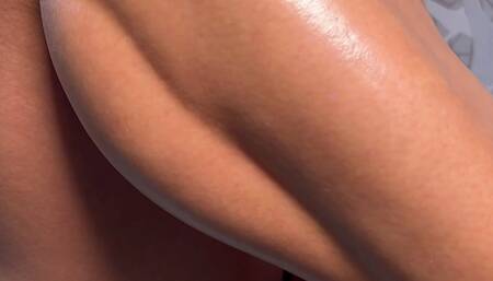 Absolute Legs #34 Calves flexing HD