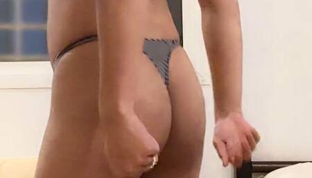 Horny Asssss Want to Smash
