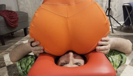 Hooter's Girl Wins A Bet Against Loser Boy! Mouth Farts Galore!