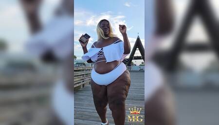 Mochaswallows' Boardwalk Slut Strut