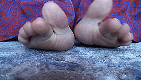 Mega Lucy fingers (1920x1080 HD) WMV