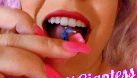 HUNGRY GIANTESS Invites YOU for DINNER