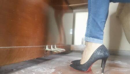 PIANO PEDAL PUMPING IN HIGH HEELS