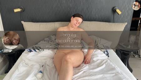 home alone WIFE takes good care of her pussy