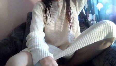 Comfy Dress and No Panties, but Bush. Thick Forest.