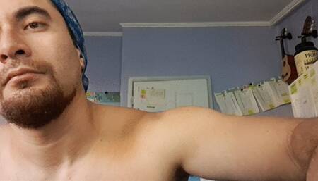 Fumando y masturbandome rico