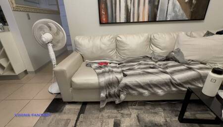 Owllete blows up, does excercise and have pleasure with balloon