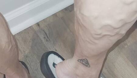 Tempest says Happy Mother's Day with bare toes