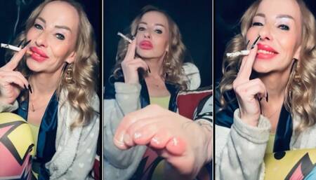 Let’s smoke a Marlboro red together