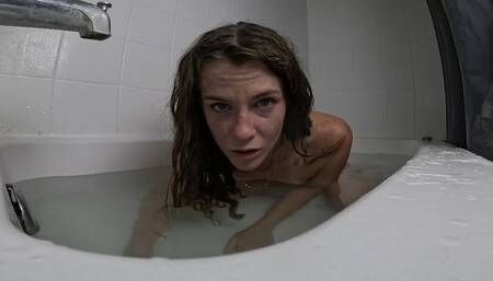 Giantess vs Tiny Bathtub Takedown