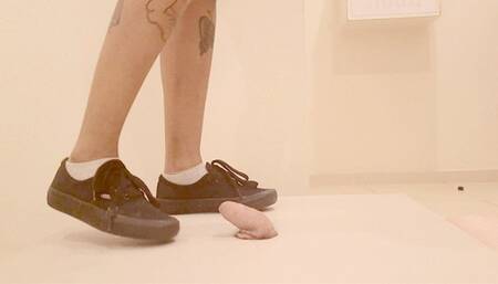 What to do with a dick #2 Medusa Cock Trampling NO edit